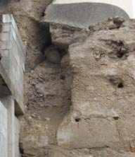 Alcazaba. Obras ilegales y desmoronamiento de torres &aacute;rabes