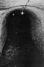 Piedra del molino de trituraci&oacute;n de la calera de los Geas