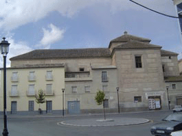 Vista lateral del Convento de San Ant�n