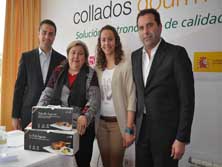 Clara Aguilera con Arturo Trujillo y sus hijos. Foto JOS&Eacute; UTRERA