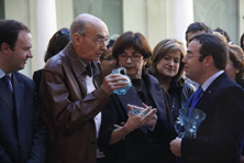 Foto de archivo con el nobel Saramago en el Centro Andaluz del Vidrio. Foto: JOS&Eacute; UTRERA