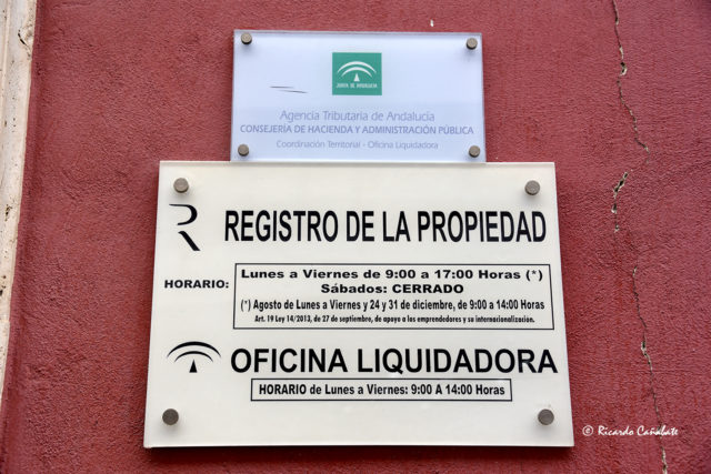 Cartel Registro Prop y Ofic Liquidadora