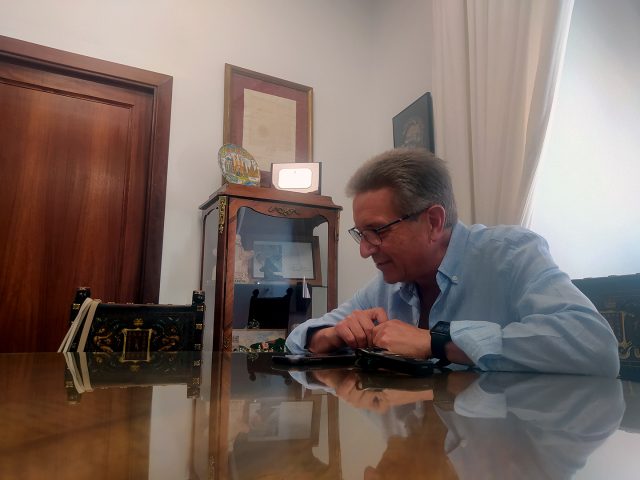 Felicitacion institucional a David Valero_2