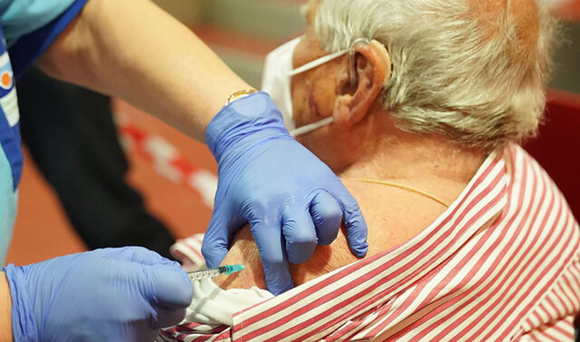 vacunación 2a dosis recuerdo Covid-19 personas entre 60 y 64 años