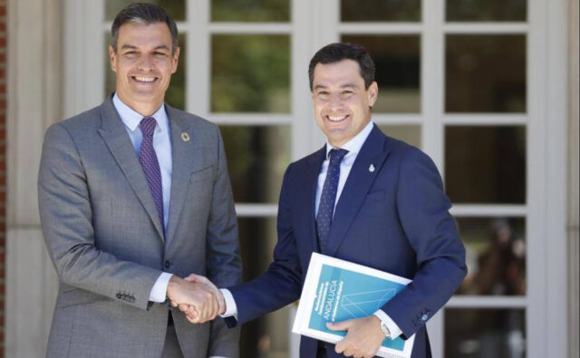 Pedro Sanchez y Juanma Moreno