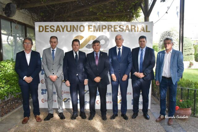 Desayuno asociaciones empresarios (2)