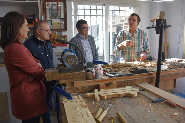 visita delegado y alcalde a Esteban Jiménez 3