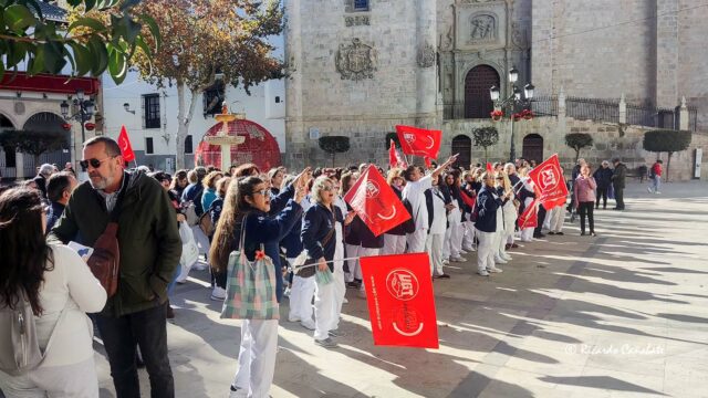 Concentracion SAD ante Ayto (2)