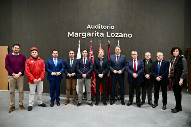 Mesa por el tren en Lorca 1