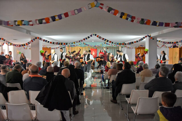 coros y danzas en residencias 5