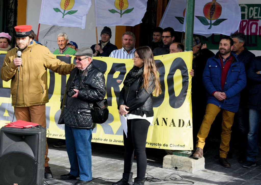 15. Necesitamos muchos más locos y locas